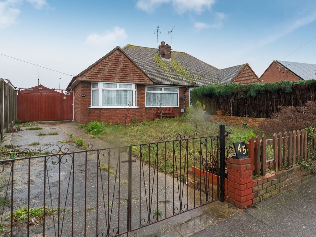 2 bed semidetached bungalow for sale in Vine Close, Ramsgate CT11, £