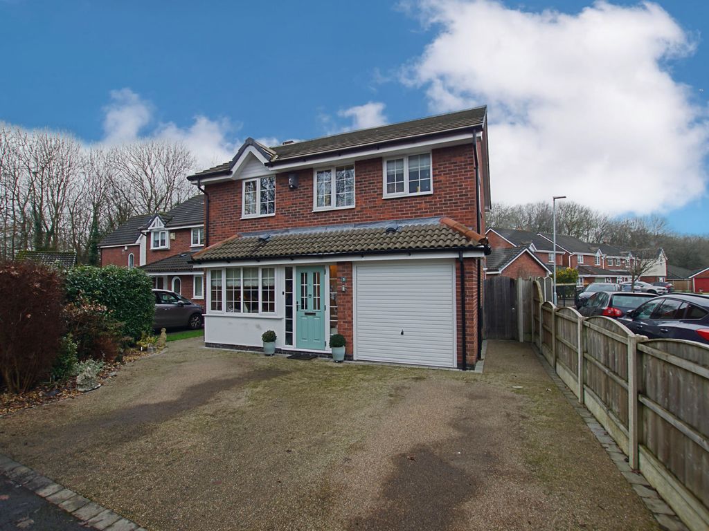 4 bed detached house for sale in Newborough Close, Callands, Warrington