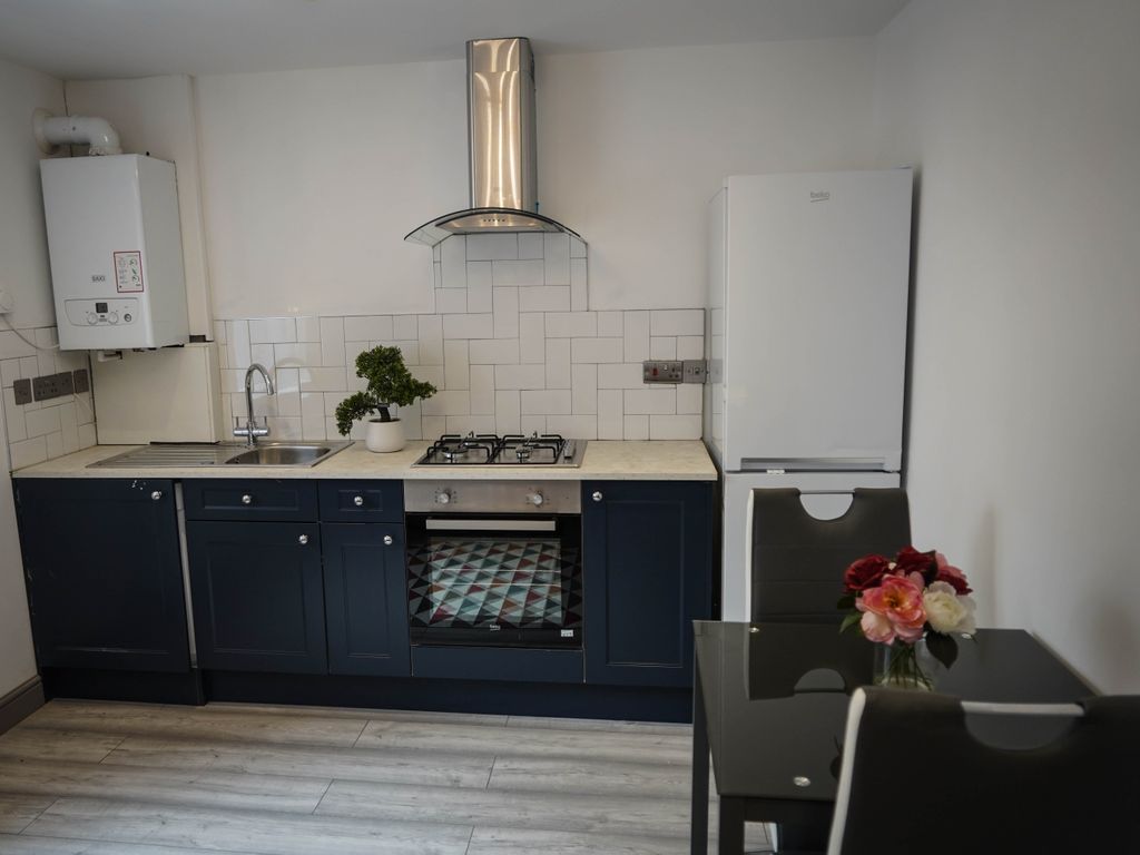 1 bed flat to rent in Pomeroy Street, Cardiff CF10, £900 pcm Zoopla