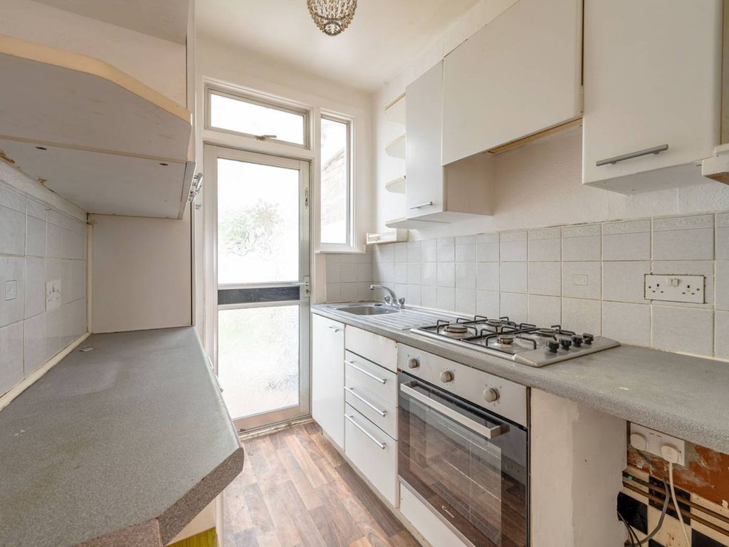 3 bed terraced house for sale in Tennyson Avenue, Raynes Park, New