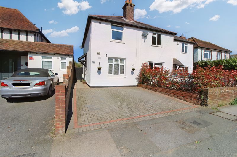 3 bed semidetached house for sale in Amersham Road, Hazlemere, High