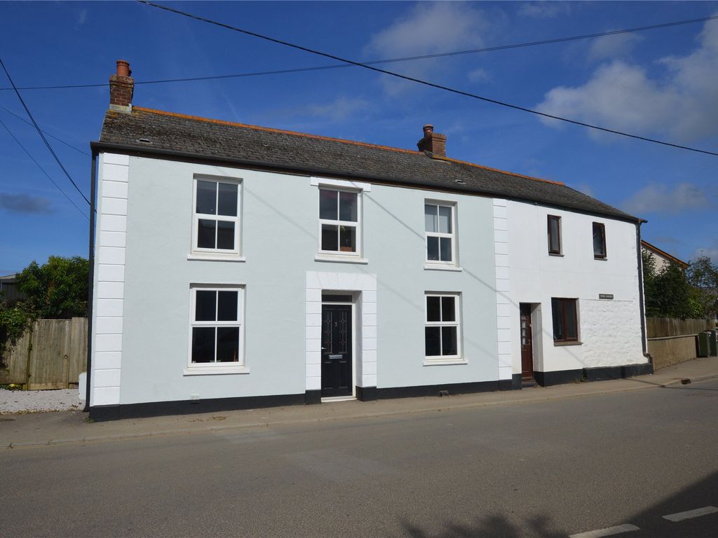 3 bed semidetached house for sale in Penhale Road, Carnhell Green