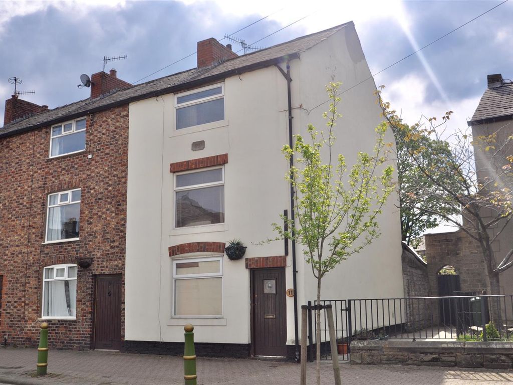 3 bed end terrace house for sale in Stalybridge Road, Mottram, Hyde