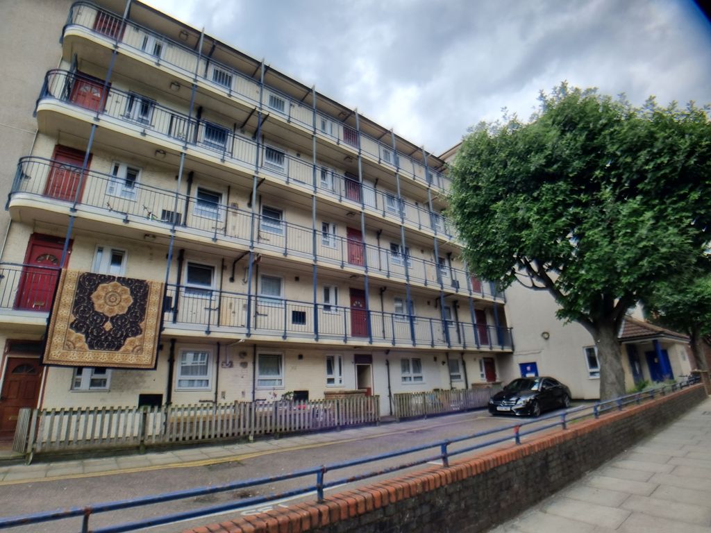 Ellen Street, Aldgate, London E1  