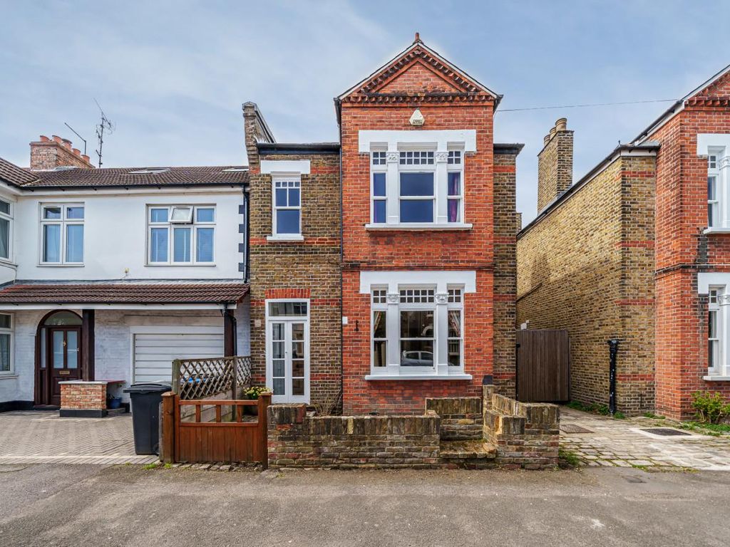 4 bed detached house for sale in Cobham Road, Norbiton, Kingston Upon