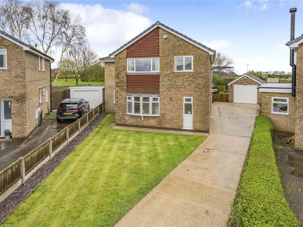 4 bed detached house for sale in Braemar Drive, Garforth, Leeds, West