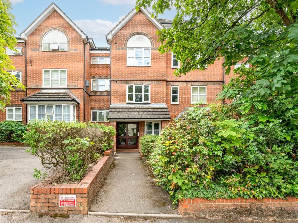 2 bed flat for sale in Cedar Road, Sutton, Surrey SM2 Zoopla