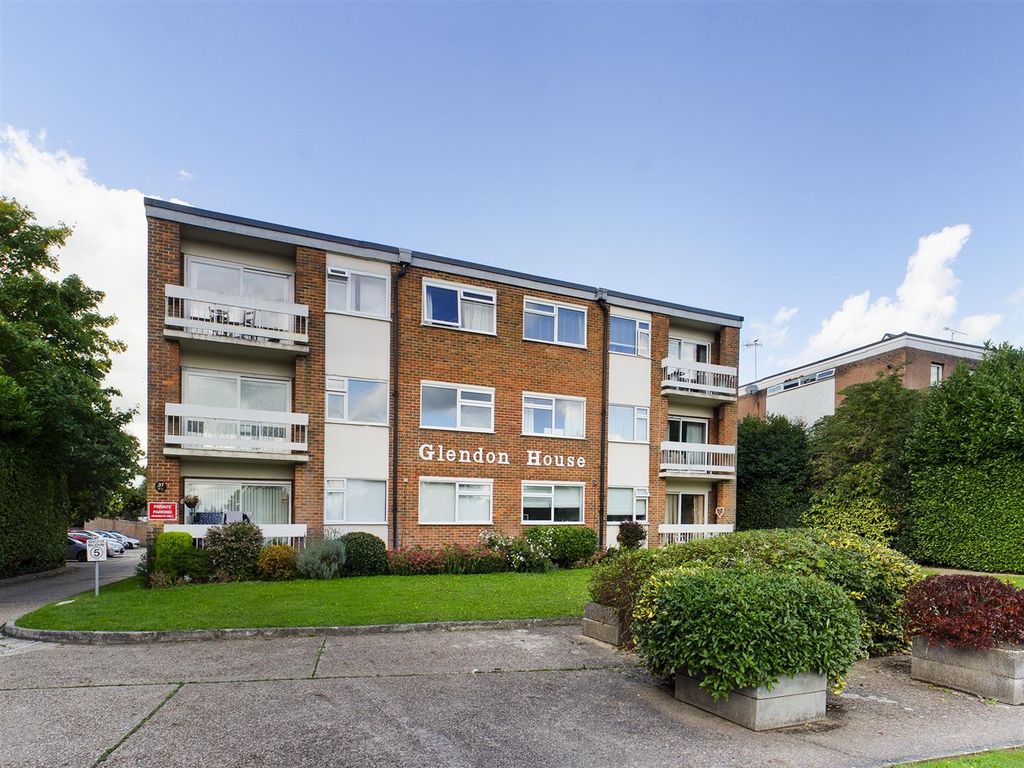 Brighton Road, Crawley RH10  