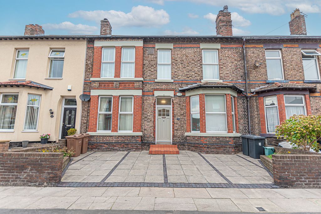 3 bed flat for sale in Elm Road, Seaforth, Liverpool L21, £150,000 Zoopla