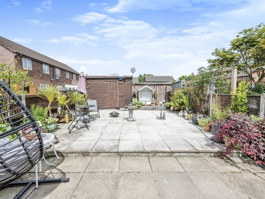 3 bed semidetached house for sale in Neville Road, Sutton, Norwich