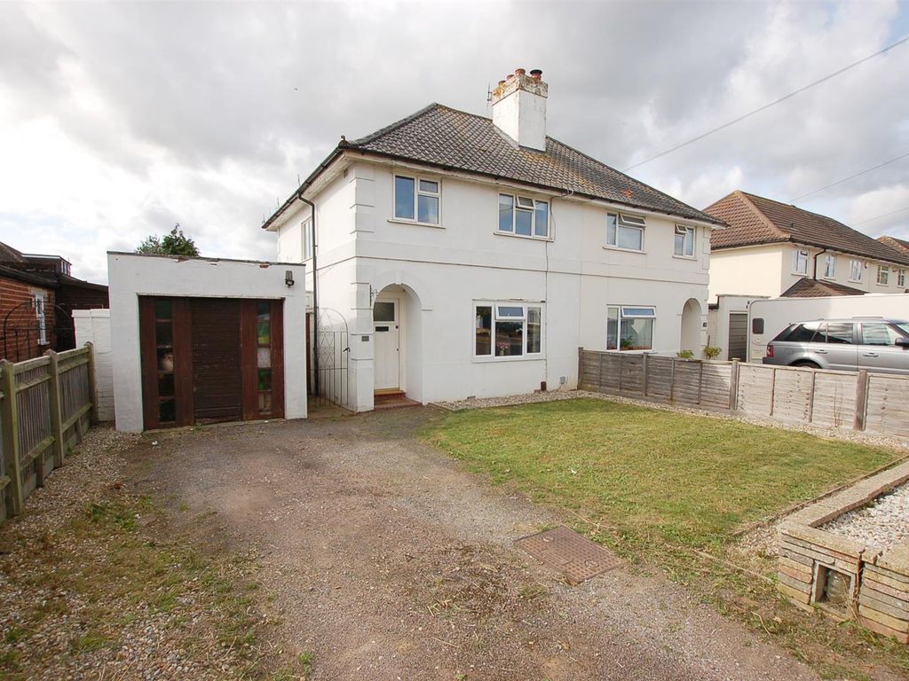 3 bed semidetached house for sale in Estridge Way, Tonbridge TN10, £