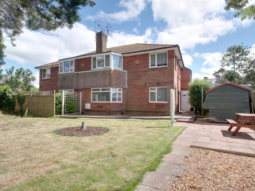 2 bed flat for sale in Princess Avenue, Worthing BN13, £275,000 Zoopla