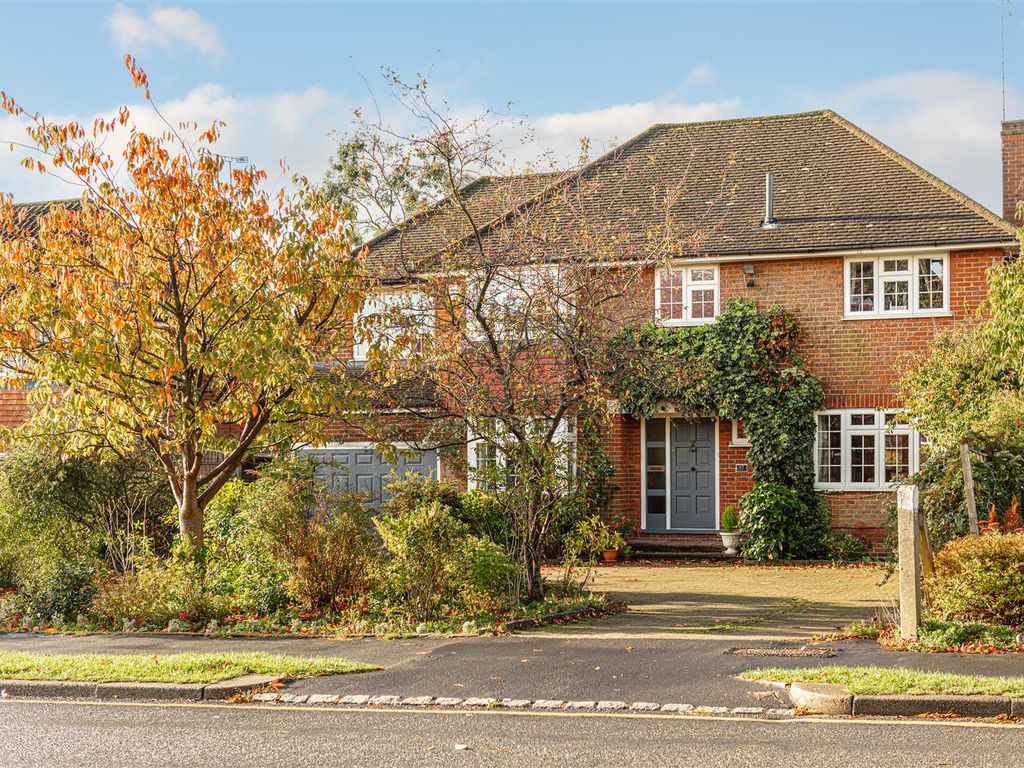 6 bed detached house for sale in Carlton Road, Redhill RH1 Zoopla