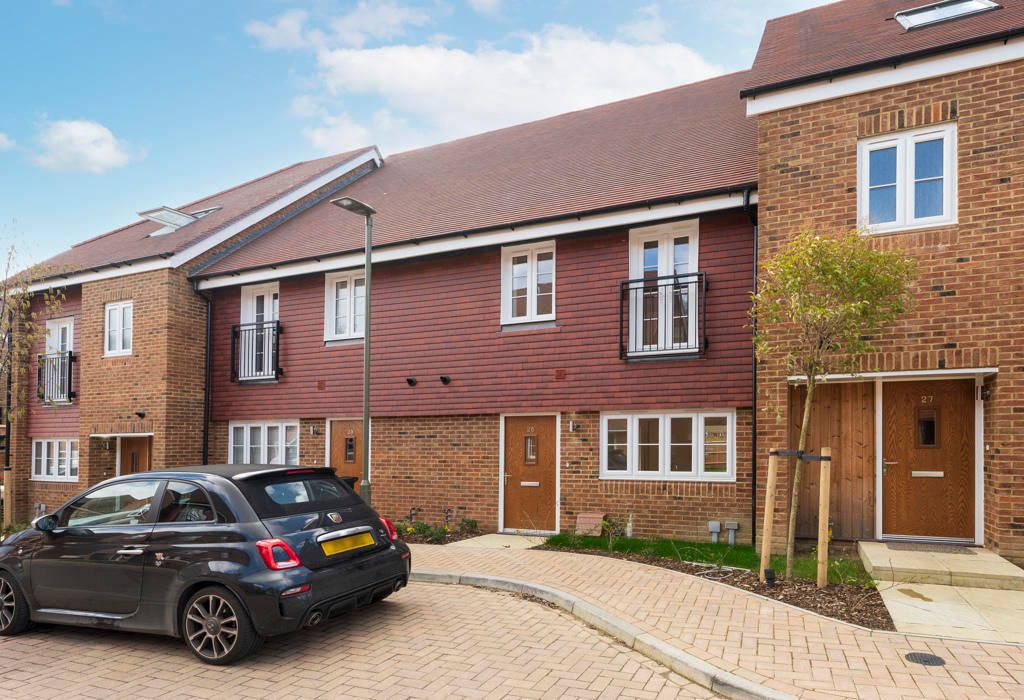 3 bed town house for sale in Beatrice Square, Tadworth, Surrey KT20