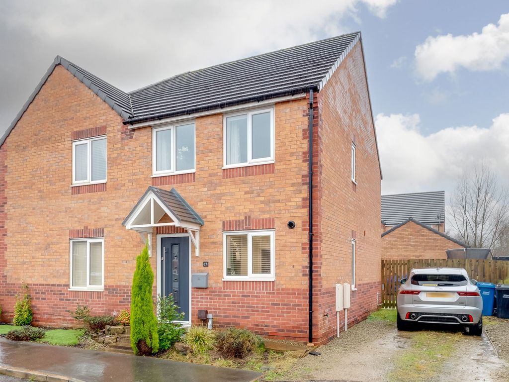 3 bed semidetached house for sale in Winstanley Street, Wigan WN5, £