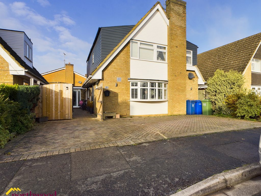 3 bed detached house to rent in Heathcote Avenue, Banbury OX16 Zoopla