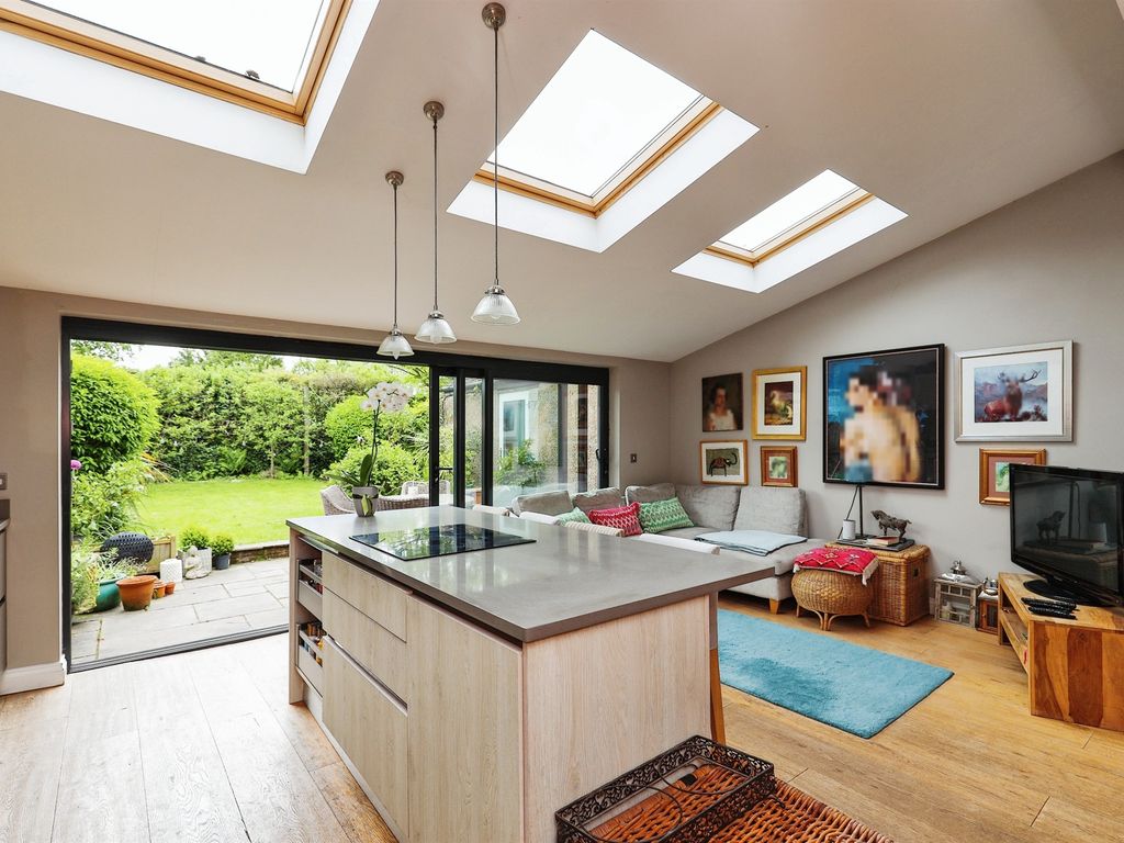 4 bed semidetached house for sale in Usk Road, Llanishen, Cardiff CF14