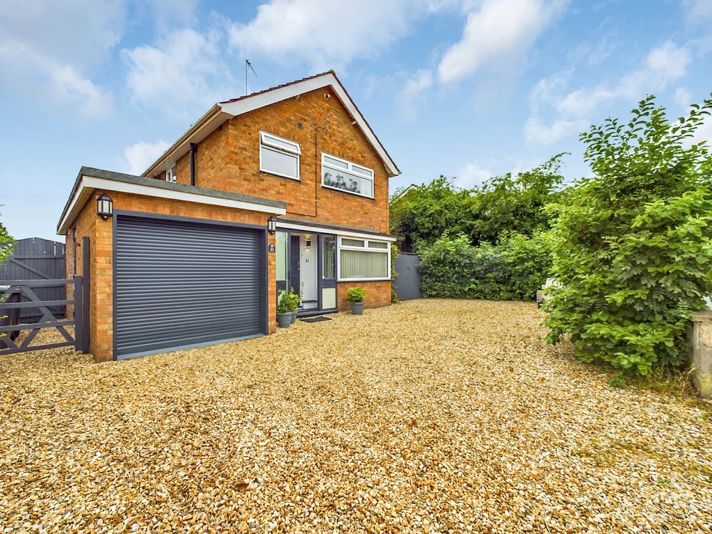 3 bed detached house for sale in Chestnut Road, North Hykeham, Lincoln