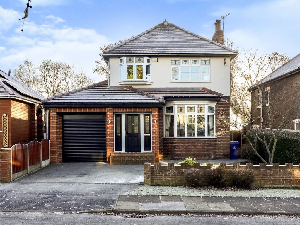 4 bed detached house for sale in The Avenue, Bessacarr, Doncaster DN4