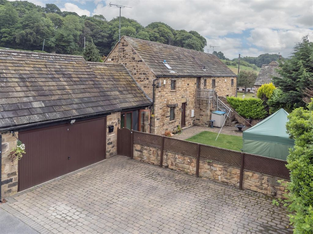 3 bed barn conversion for sale in Lewden Garth, Lewden Farm Lane