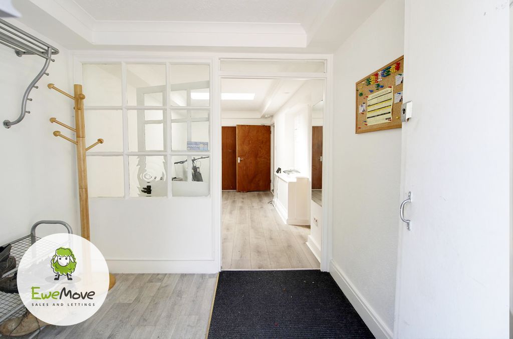 Room to rent in Heath Road, Barming, Maidstone ME16, £550 pcm Zoopla