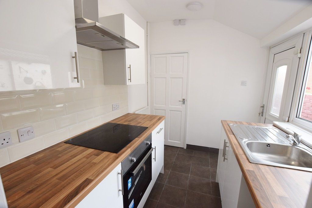 3 bed terraced house to rent in Park Lane, Pinxton, Nottingham NG16