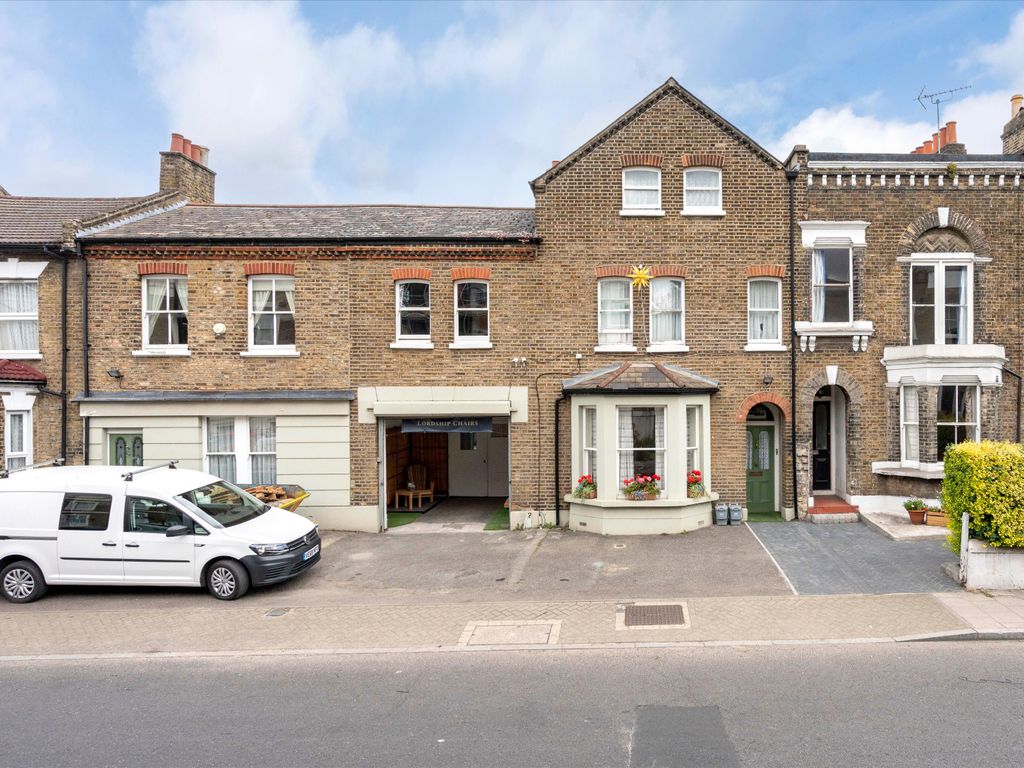 Lausanne Road, Peckham, London SE15  