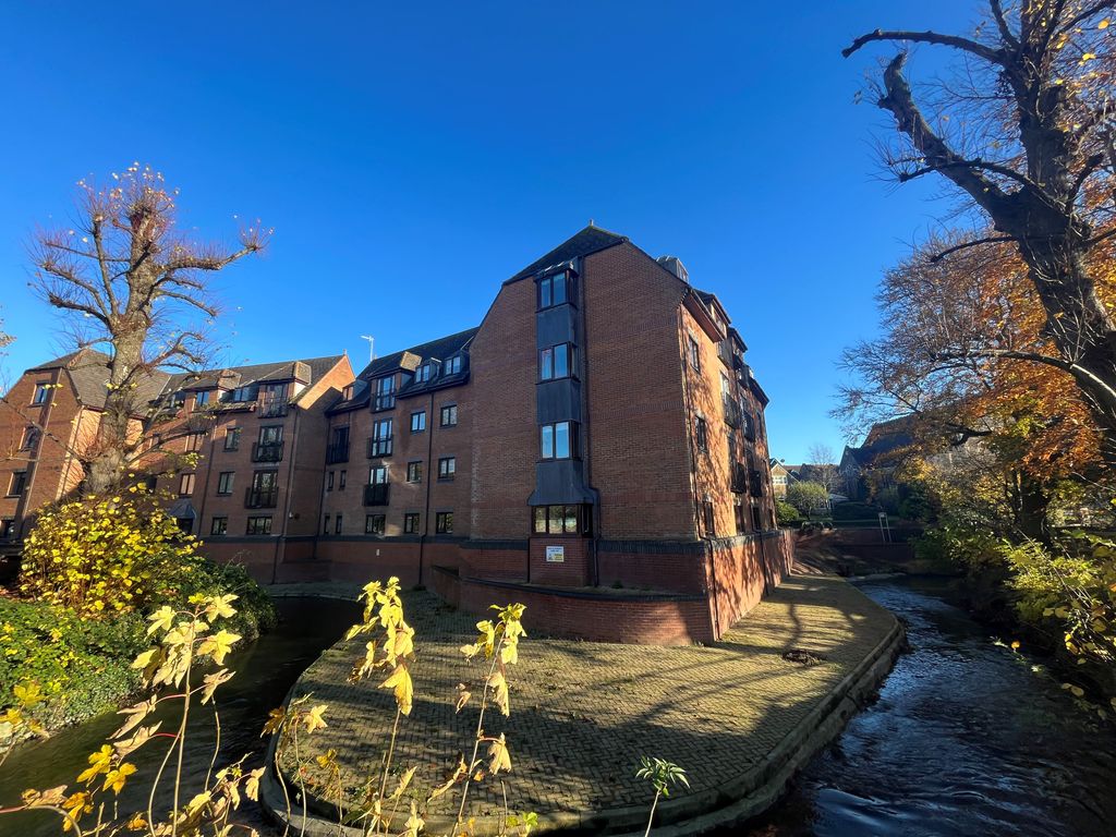 1 bed flat for sale in Barnaby Mead, Gillingham SP8 Zoopla