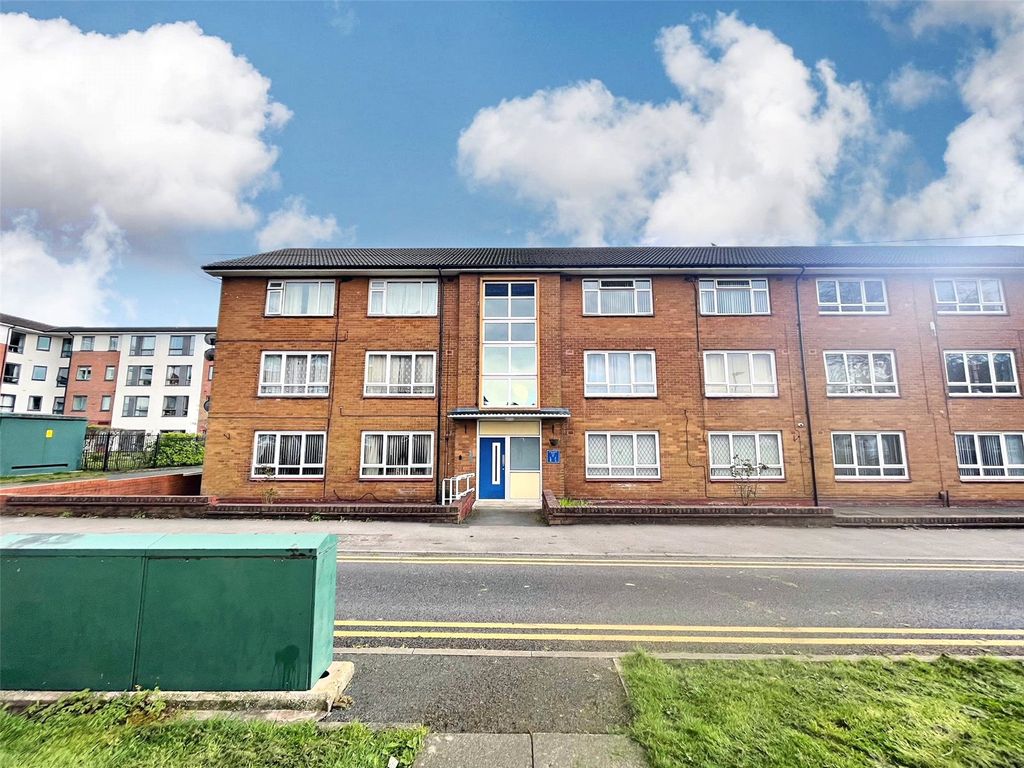 2 bed flat for sale in Stonyhurst Road, Blackburn, Lancashire BB2 Zoopla