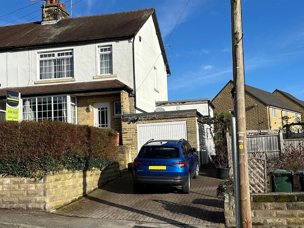 3 bed semidetached house for sale in Apperley Road, Apperley Bridge