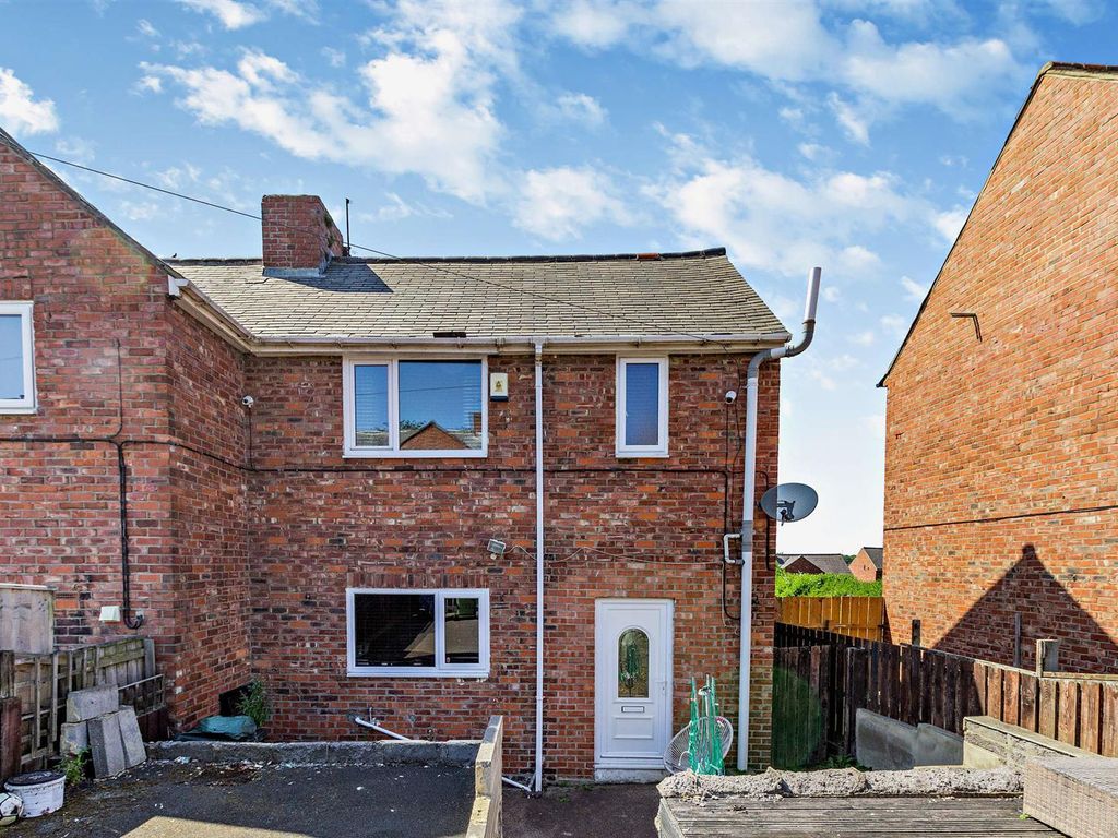2 bed semidetached house for sale in Dennison Crescent, Birtley