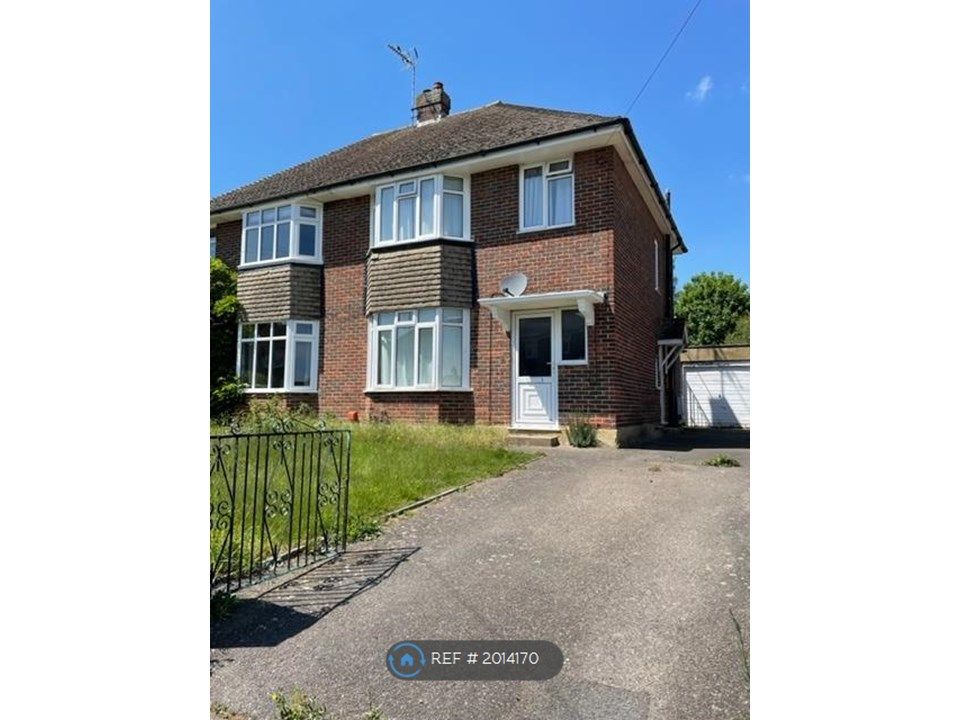 3 bed semidetached house to rent in Hillside Avenue, Canterbury CT2, £