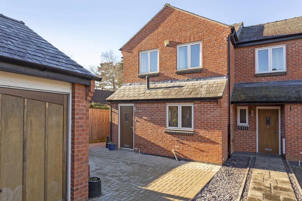 3 bed property for sale in Cirencester Road, Charlton Kings, Cheltenham