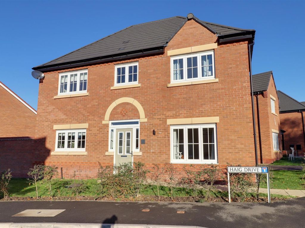 4 bed detached house for sale in Haig Drive, Crewe CW1, £227,750 Zoopla
