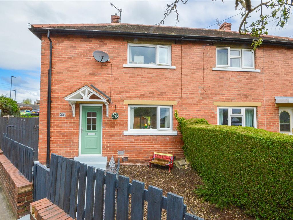 2 bed semidetached house for sale in Dimplewells Road, Ossett WF5, £