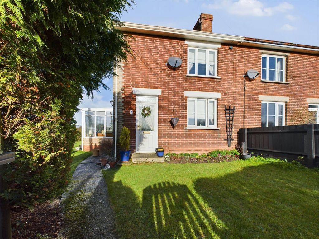 3 bed cottage for sale in Old Newton, Stowmarket IP14, £325,000 Zoopla