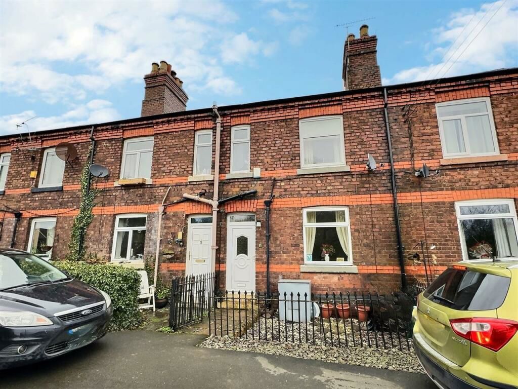 3 bed terraced house for sale in Newport Road, Great Bridgeford