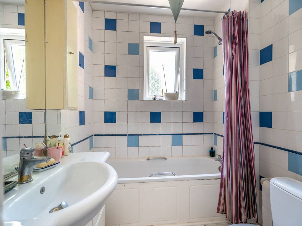 Ivy Road, Cricklewood, London NW2  