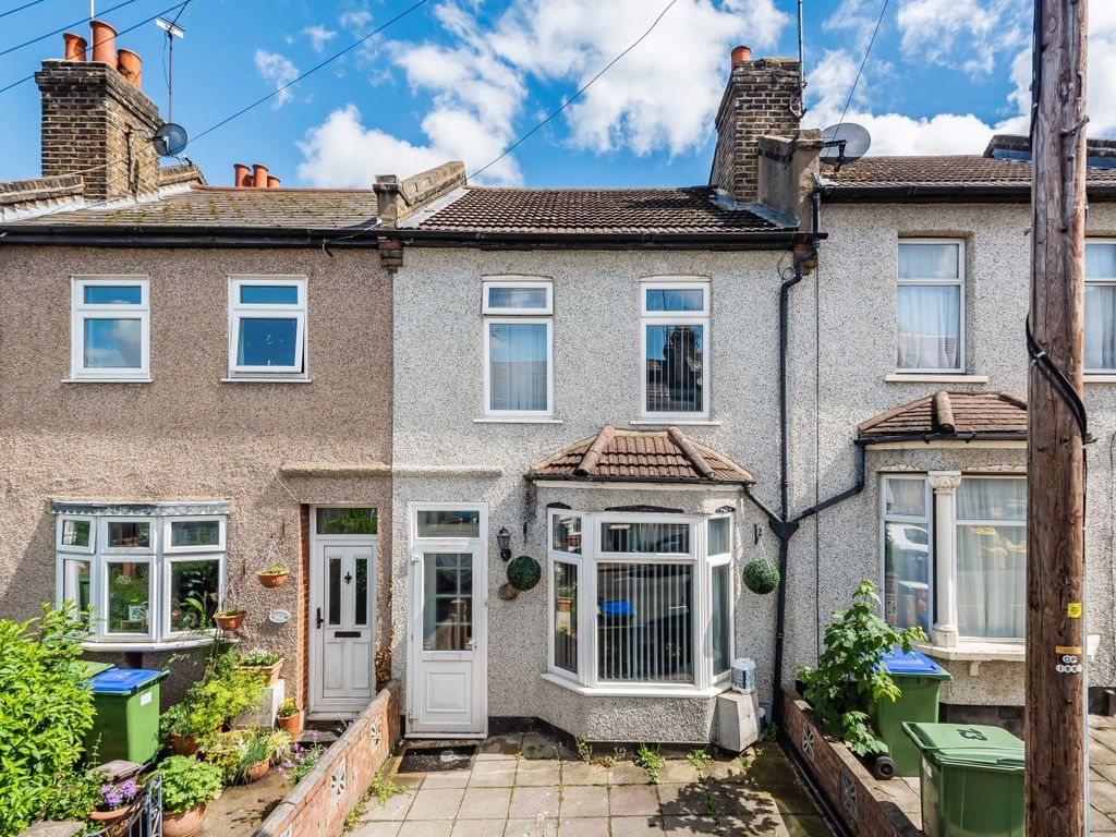 3 bed terraced house to rent in Maximfeldt Road, Erith DA8 Zoopla