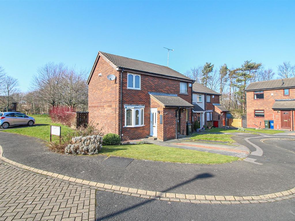 2 bed end terrace house to rent in Stuart Court, Newcastle Upon Tyne