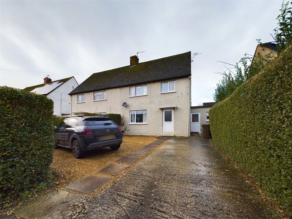 3 bed semidetached house for sale in Devereaux Road, Ebley, Stroud, Gloucestershire GL5, £