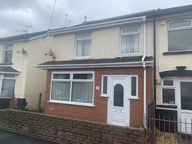3 bed semidetached house for sale in Gough Avenue, Ystradgynlais