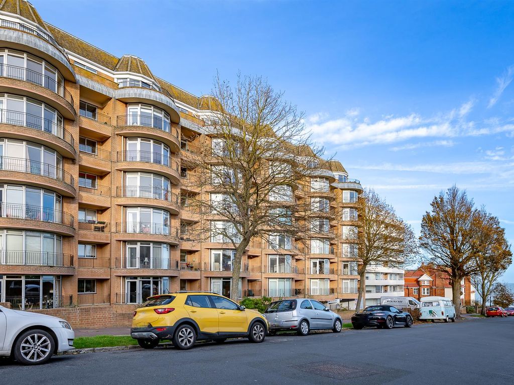 2 bed flat for sale in St. Johns Road, Meads, Eastbourne BN20, £437,500
