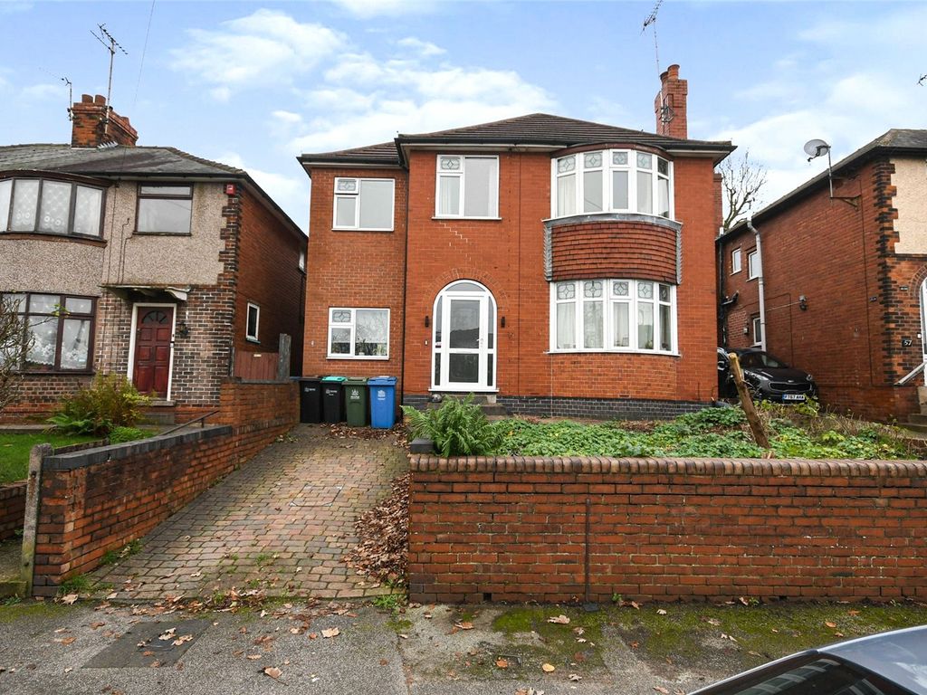 4 bed detached house for sale in Forest Road, Mansfield