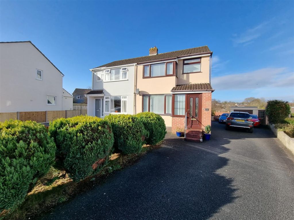 3 bed property for sale in St. Johns Road, Launceston PL15 Zoopla