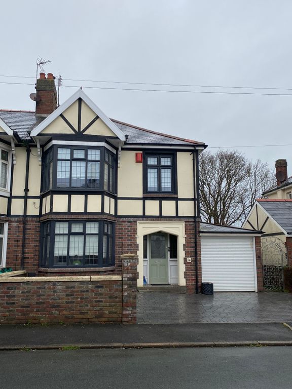 3 bed semidetached house to rent in South Place, Porthcawl CF36, £