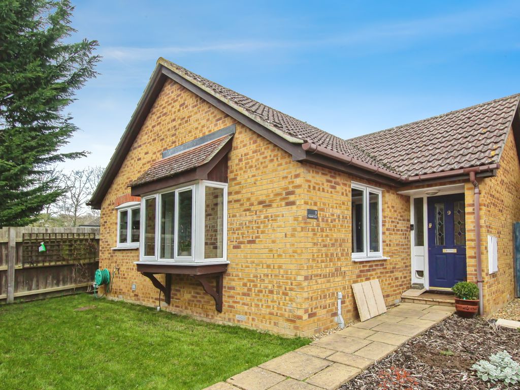 2 bed bungalow for sale in Palisade Court, Little Thetford, Ely