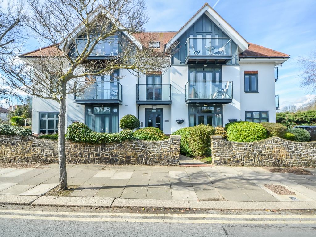 2 bed flat for sale in Burges Road, SouthendOnSea, Essex SS1 Zoopla