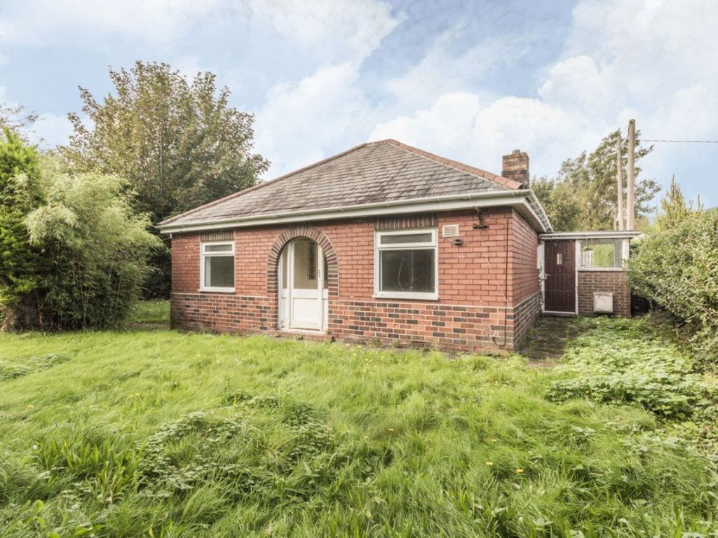 2 bed bungalow to rent in St. Annes Close, Pontnewydd, Cwmbran NP44, £