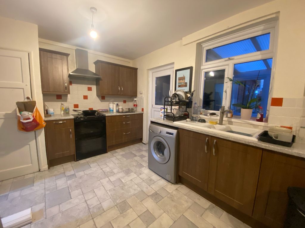 1 bed flat to rent in Fratton Road, Portsmouth PO1 Zoopla